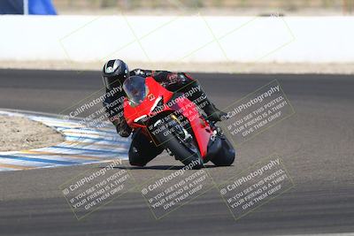 media/Sep-20-2025-TrackDaz (Sat) [[27f0cde673]]/A Group/12pm (Turn 1)/